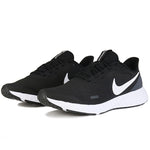 NIKE REVOLUTION 5