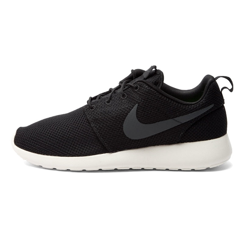 NIKE ROSHE ONE